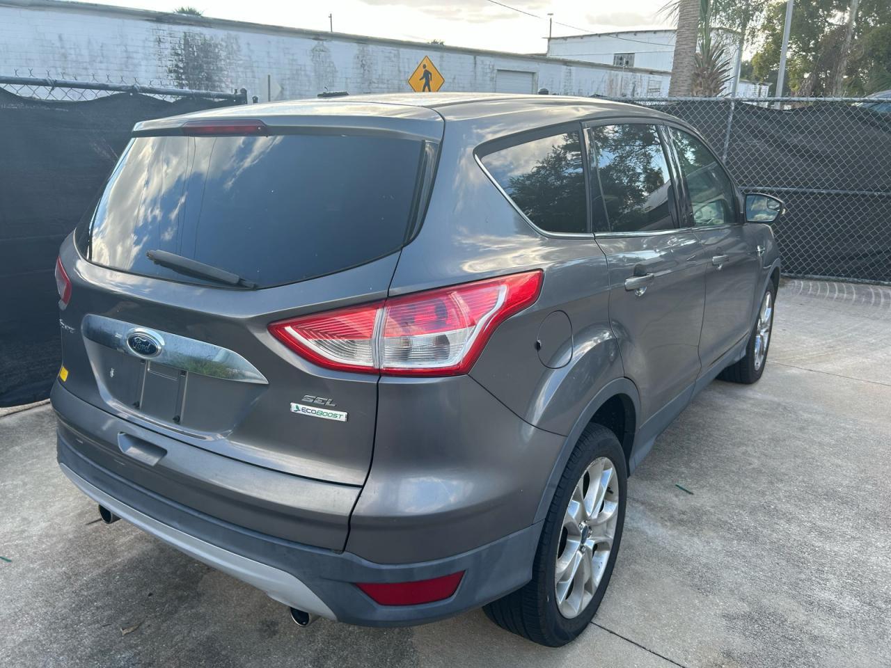2013 Ford Escape Sel - Image 4