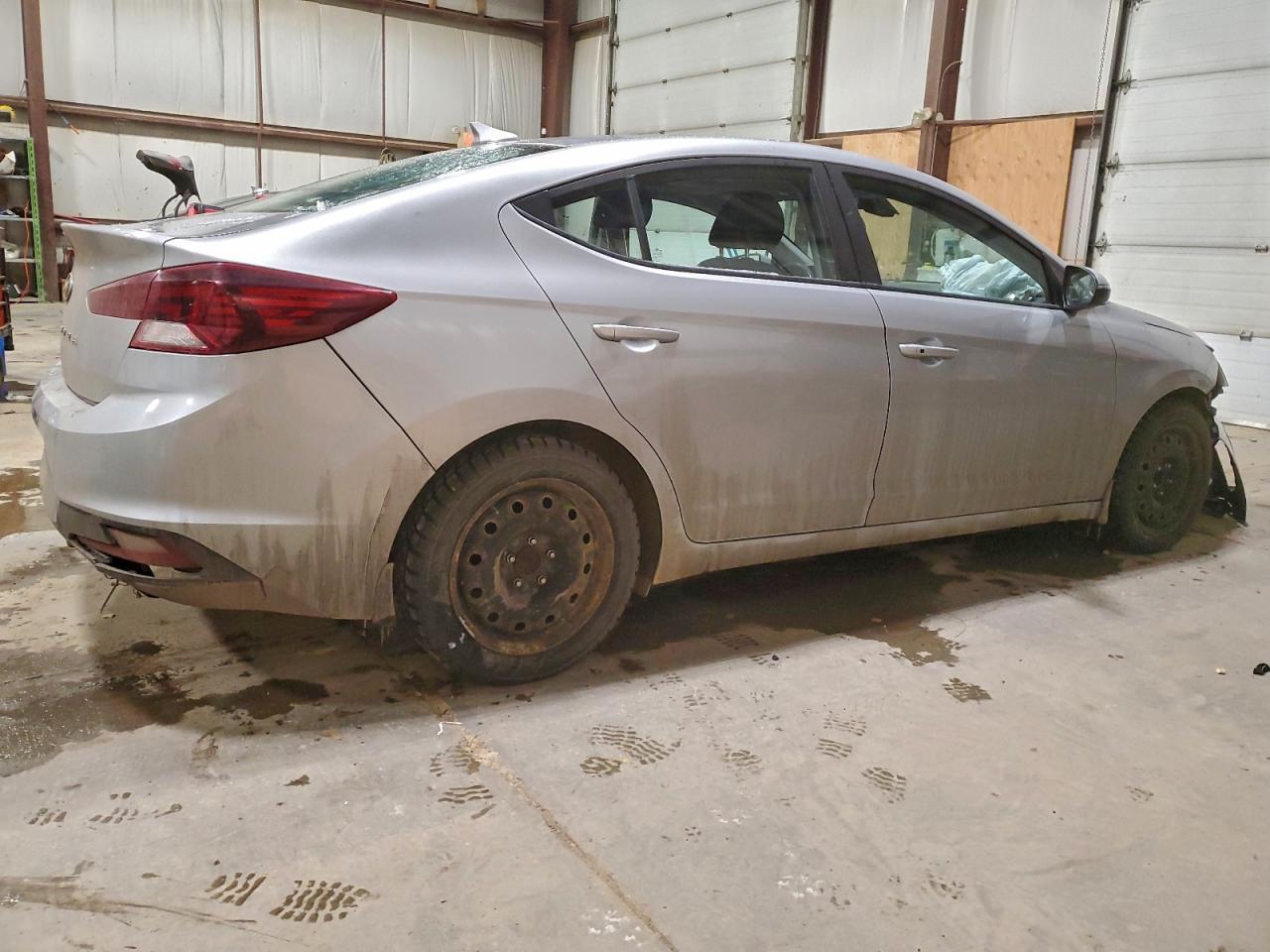 2020 Hyundai Elantra Sel - Фото 3