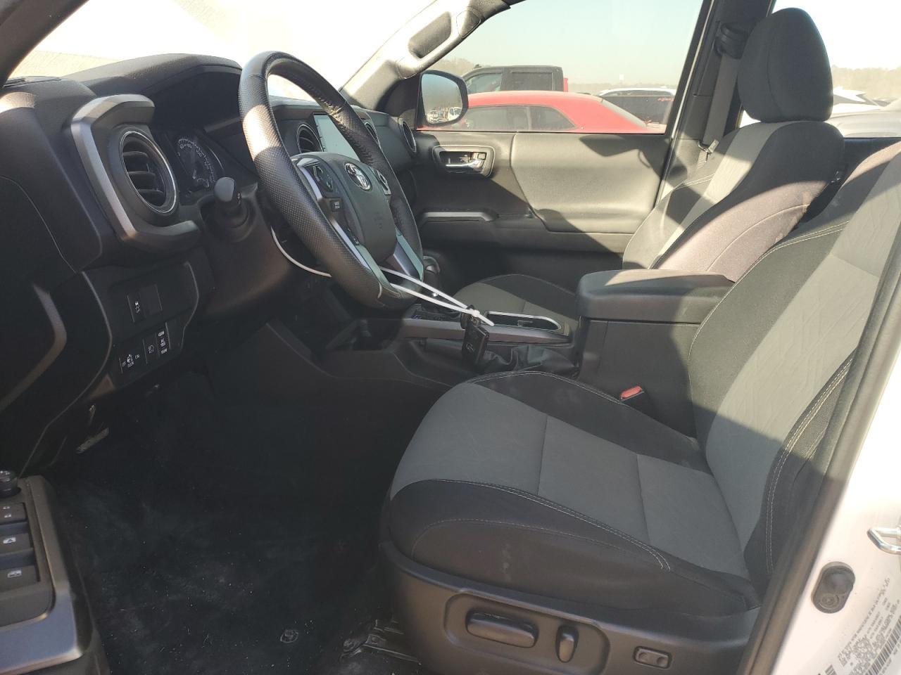 2023 Toyota Tacoma Double Cab - Image 7