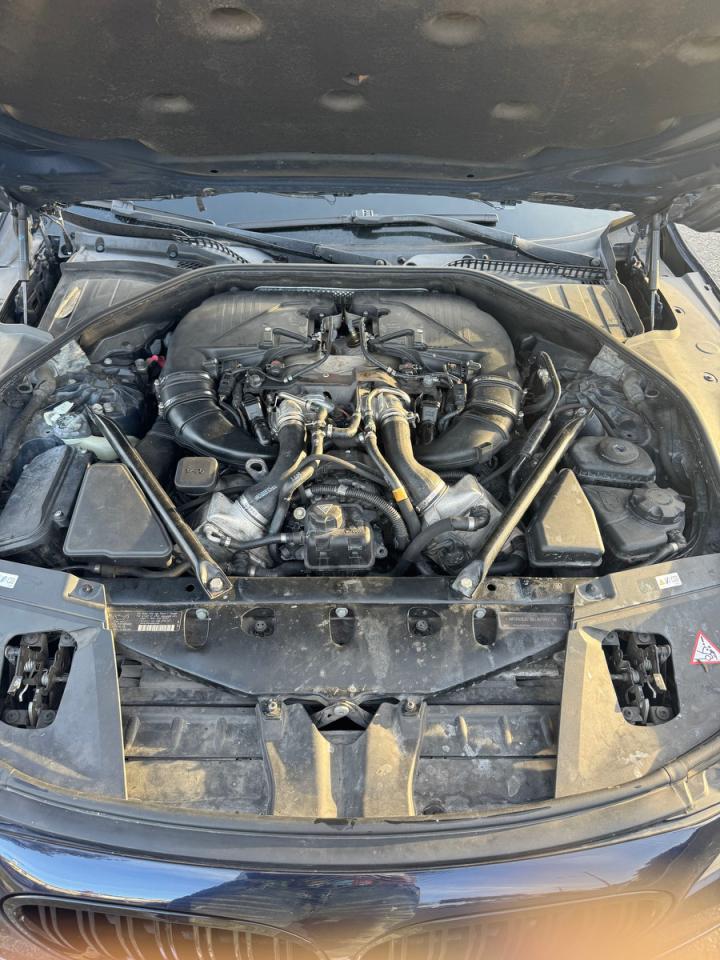 2012 BMW 750 Li - Image 7