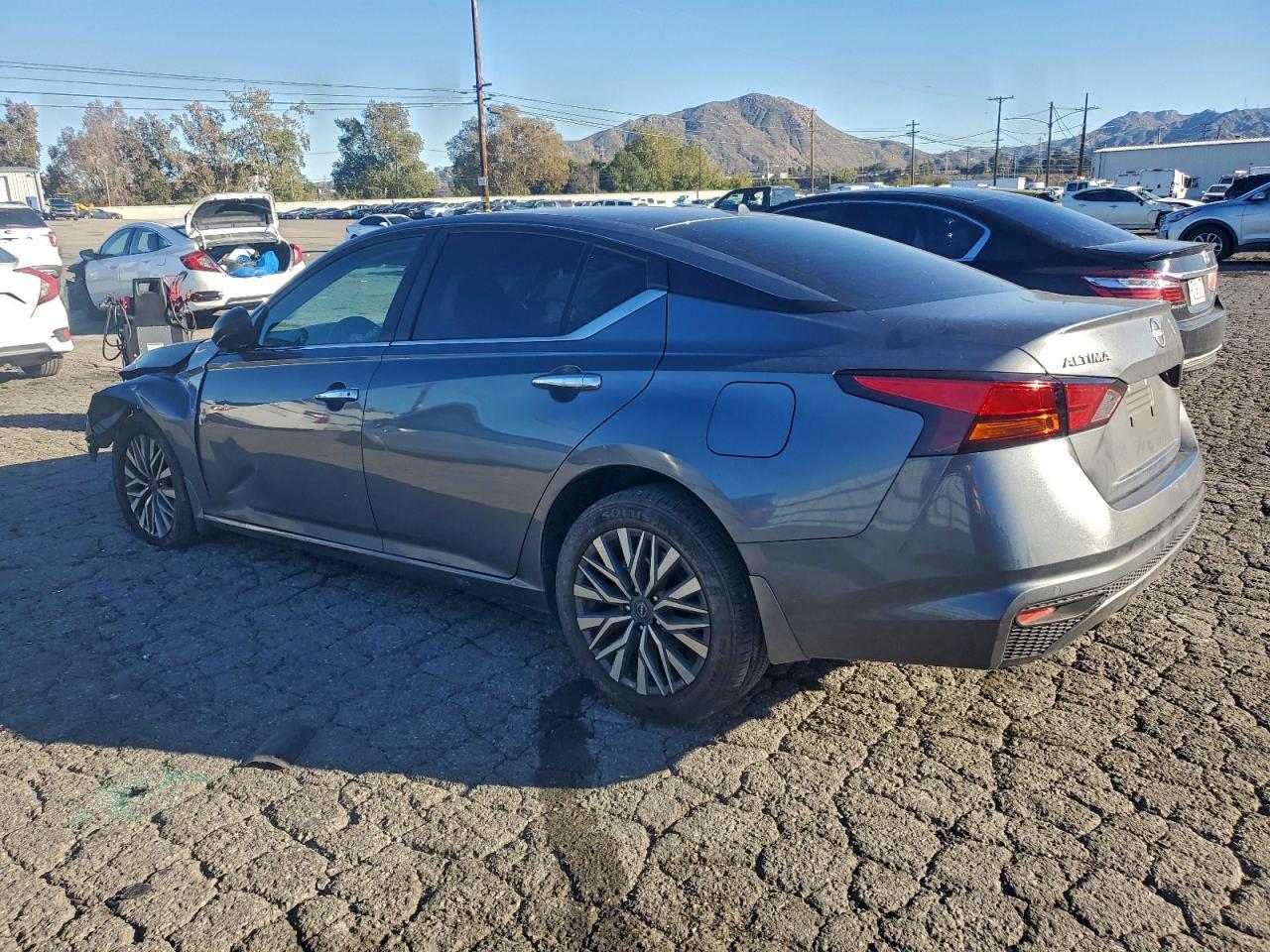 2024 Nissan Altima Sv - Фото 2