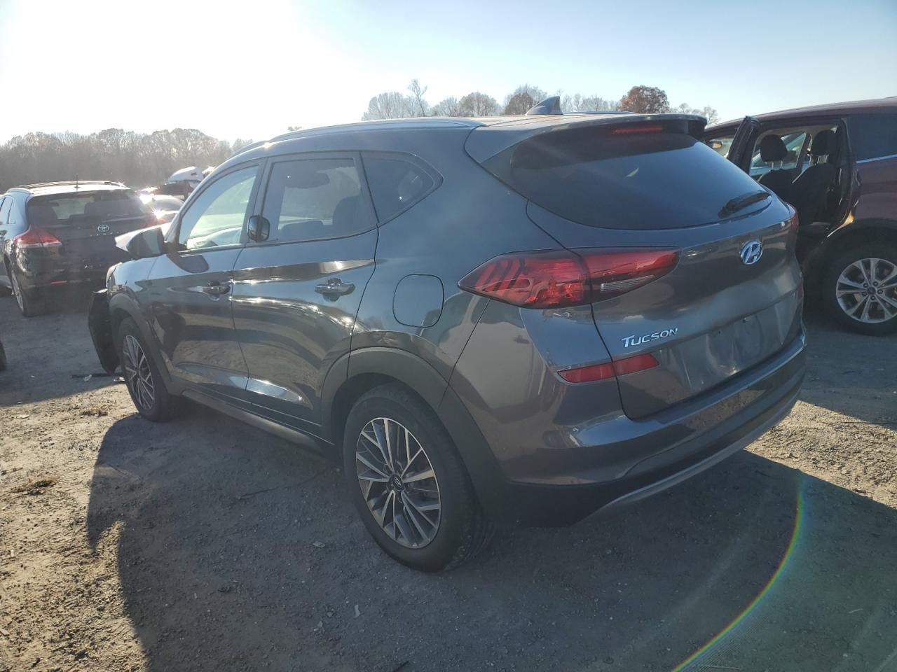 2021 Hyundai Tucson Limited - Фото 2