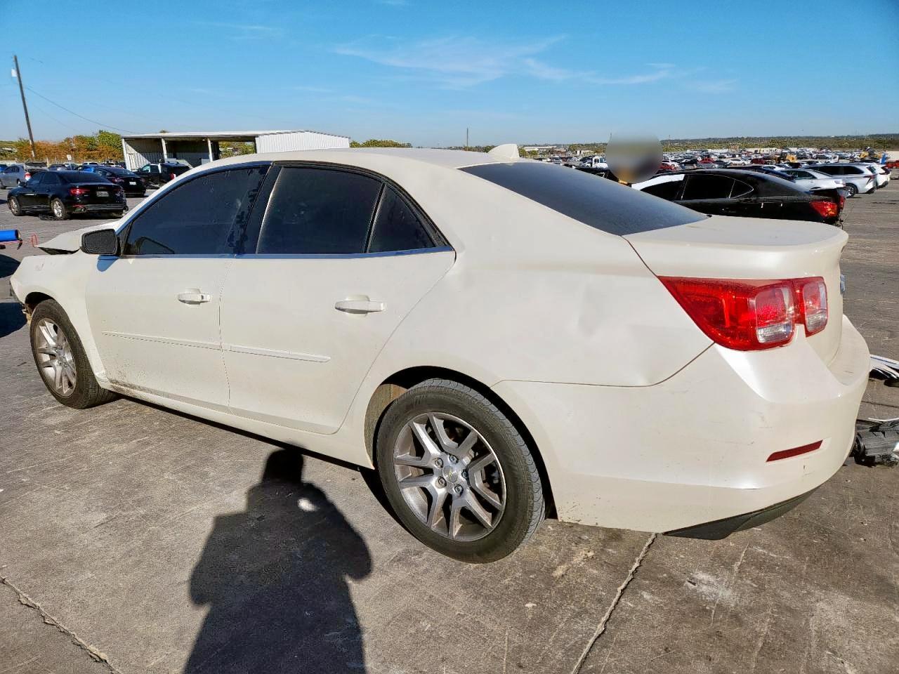 2014 Chevrolet Malibu 1Lt - Image 2