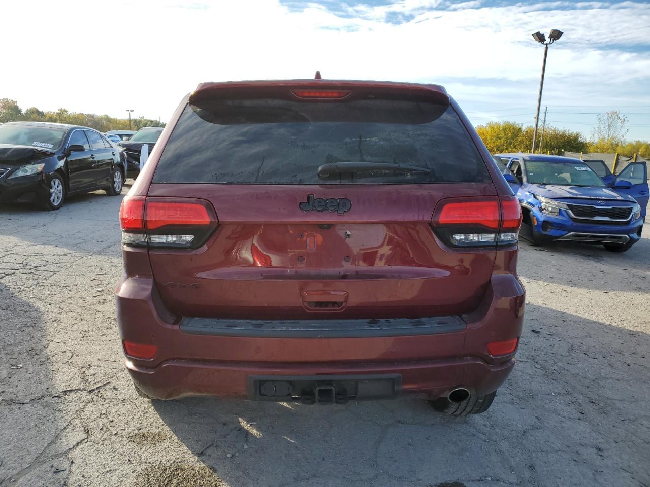 2019 Jeep Grand Cherokee Laredo - Image 6