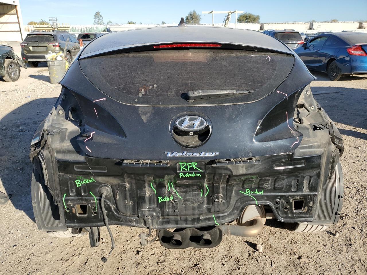 2012 Hyundai Veloster - Image 6