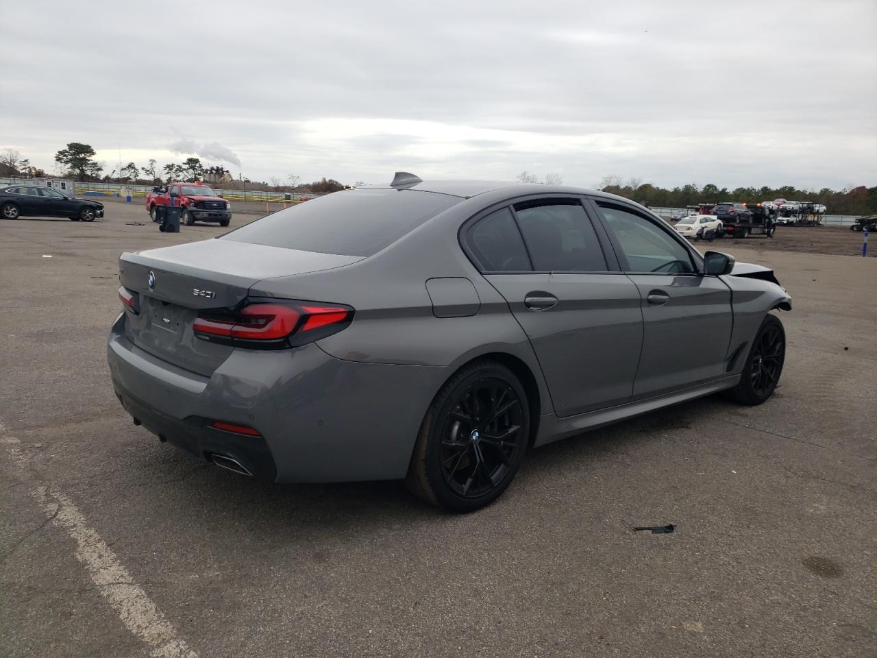 2022 BMW 540 Xi - Фото 3