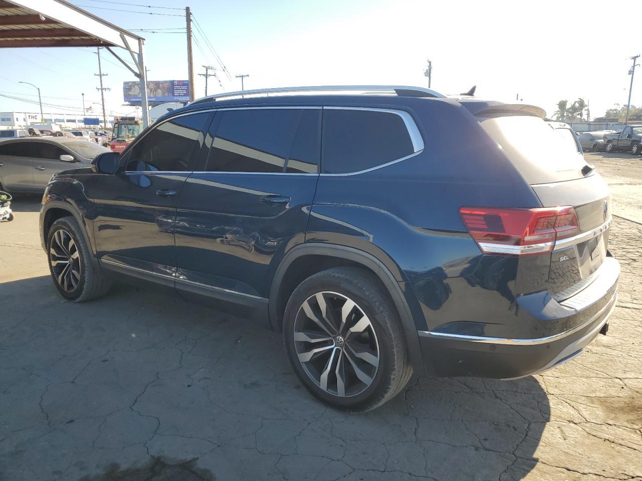 2019 Volkswagen Atlas Sel Premium - Image 2