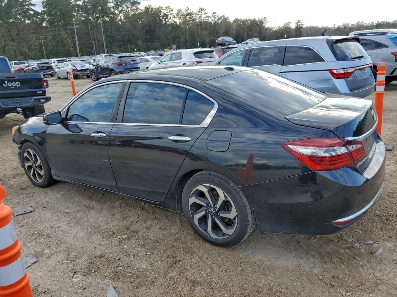 2017 Honda Accord Ex - Фото 2