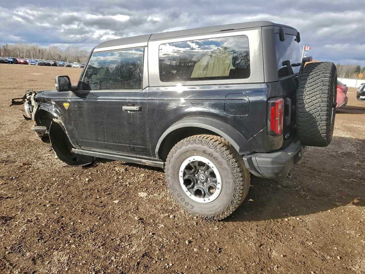 2024 Ford Bronco Badlands - Фото 2