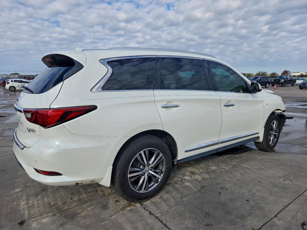 2020 Infiniti Qx60 Luxe - Image 3