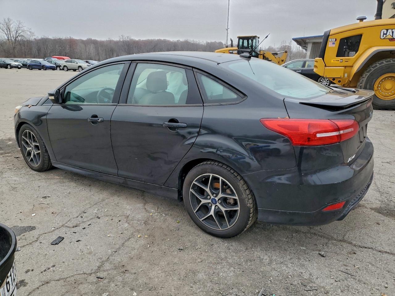 2015 Ford Focus Se - Фото 2