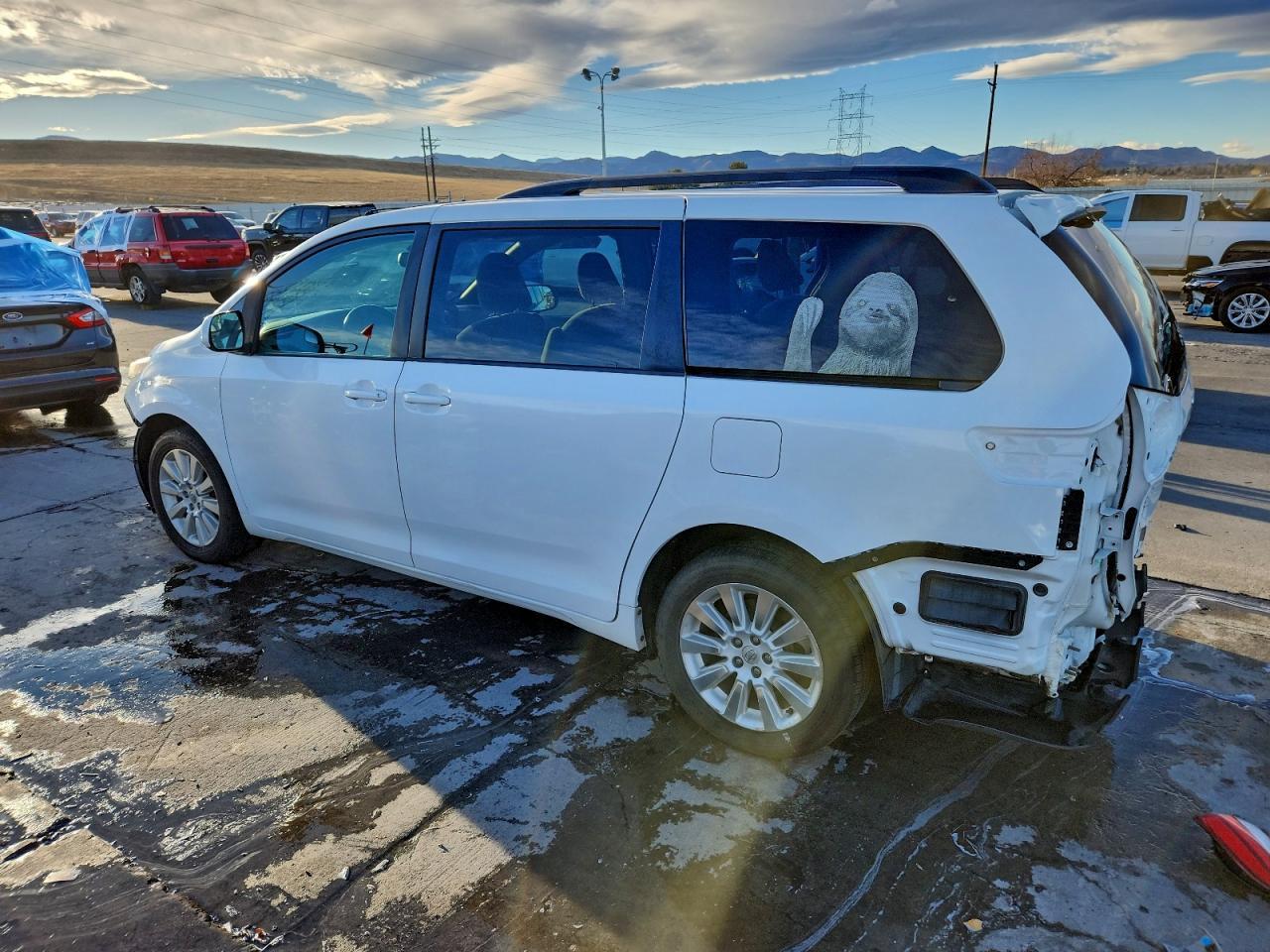 2015 Toyota Sienna Le - Фото 2