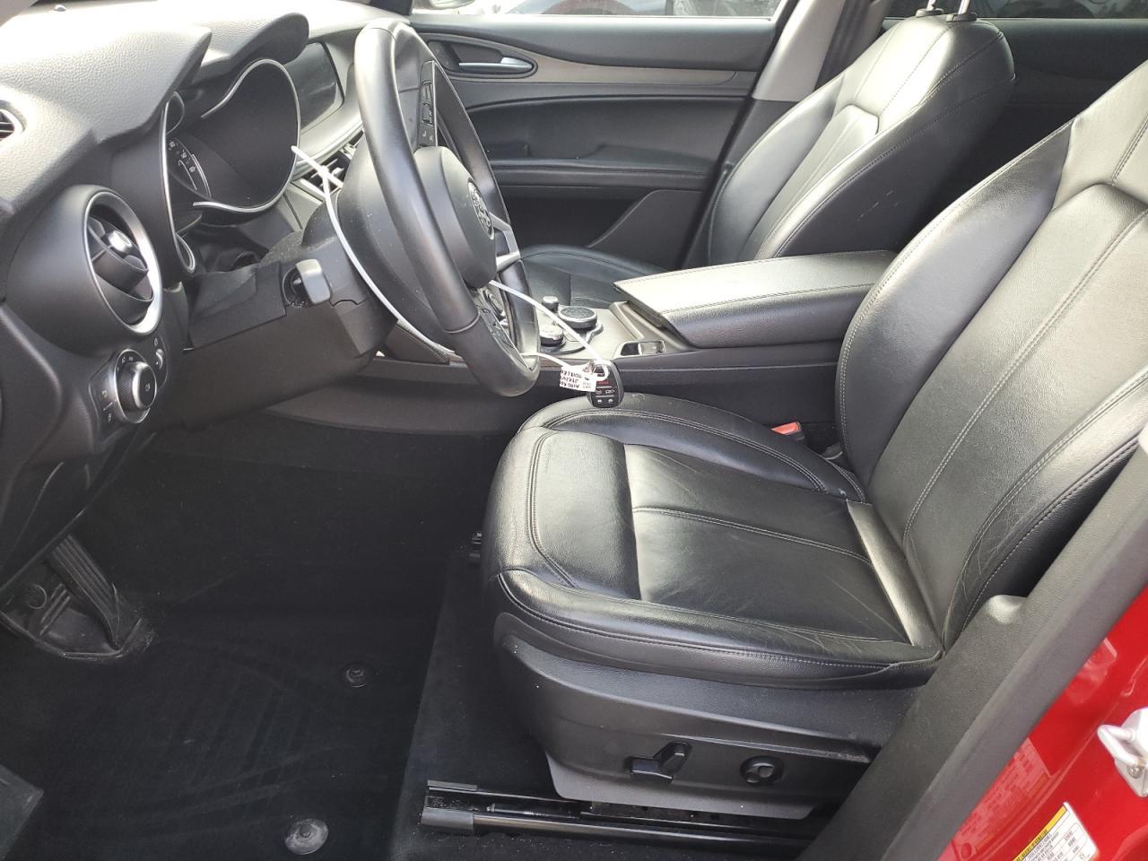 2018 Alfa Romeo Stelvio Ti - Image 7