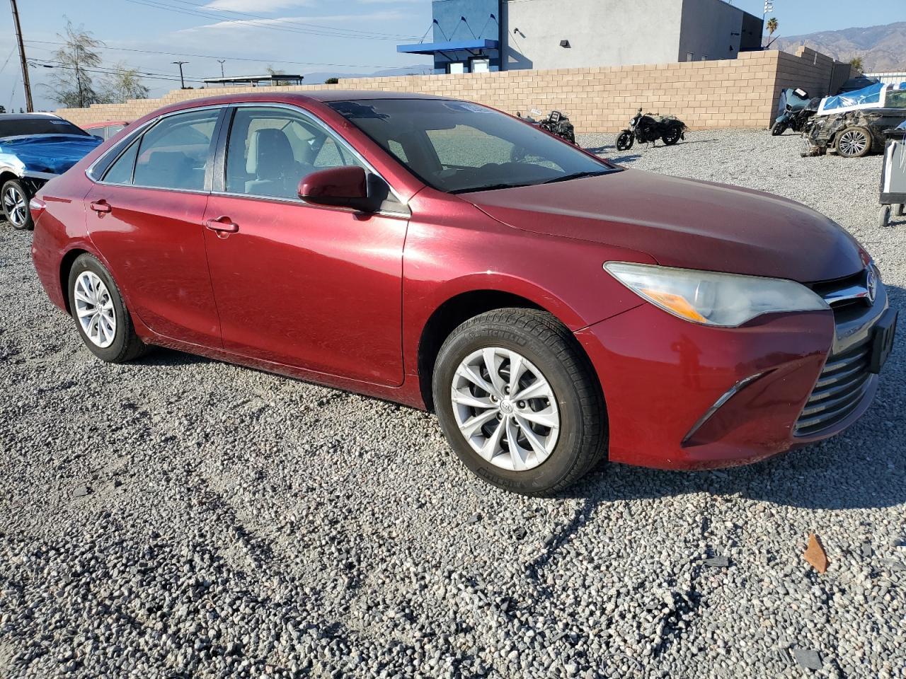2015 Toyota Camry Le - Image 4