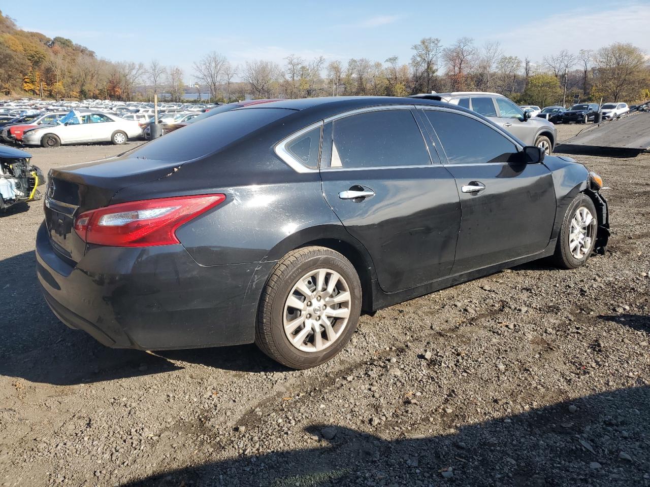2016 Nissan Altima - Image 3