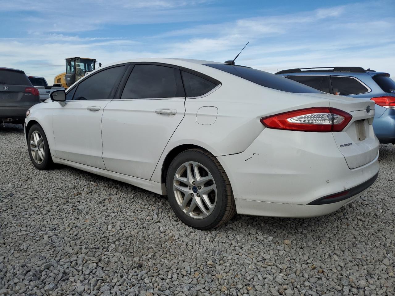 2016 Ford Fusion Se - Фото 2