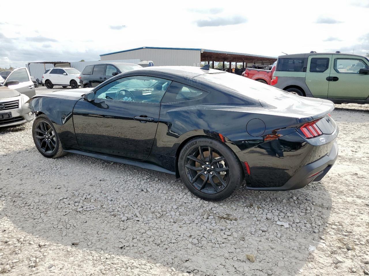2025 Ford Mustang Gt - Фото 2