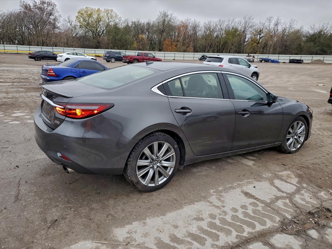 2018 Mazda 6 Signature - Image 3