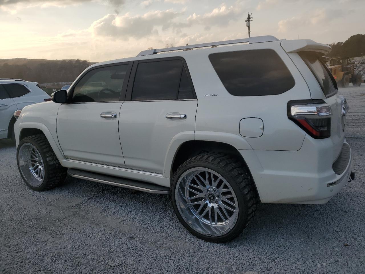 2018 Toyota 4Runner Sr5/Sr5 Premium - Фото 2