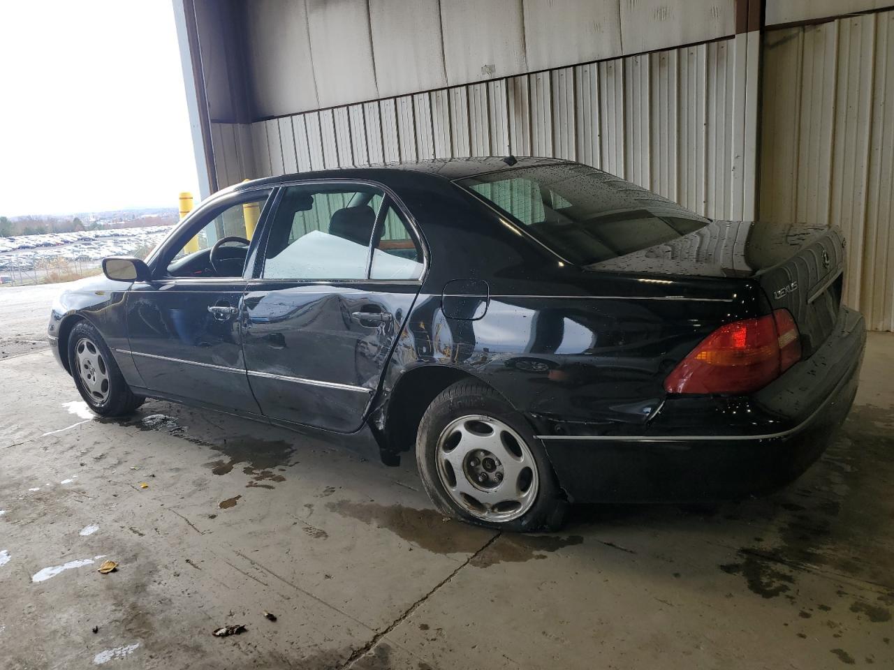 2001 Lexus Ls 430 - Image 2