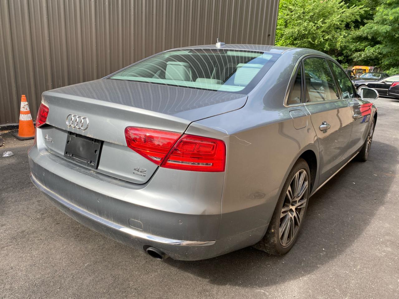 2011 Audi A8 L Quattro - Фото 4