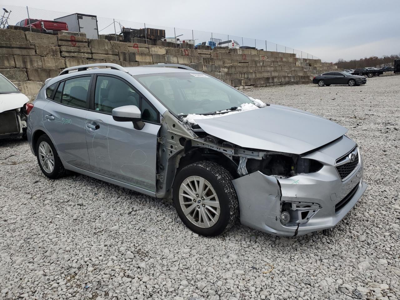 2018 Subaru Impreza Premium Plus - Фото 4