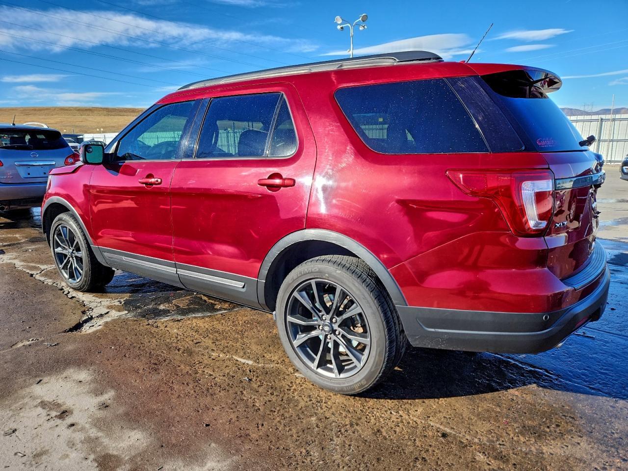 2018 Ford Explorer Xlt - Фото 2
