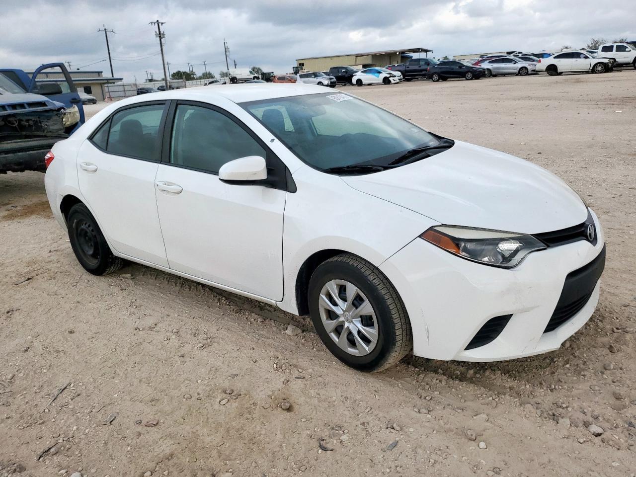 2015 Toyota Corolla L - Фото 4