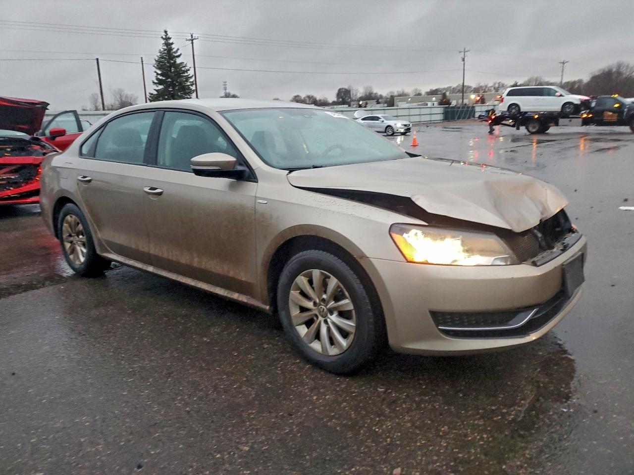 2015 Volkswagen Passat S - Image 4