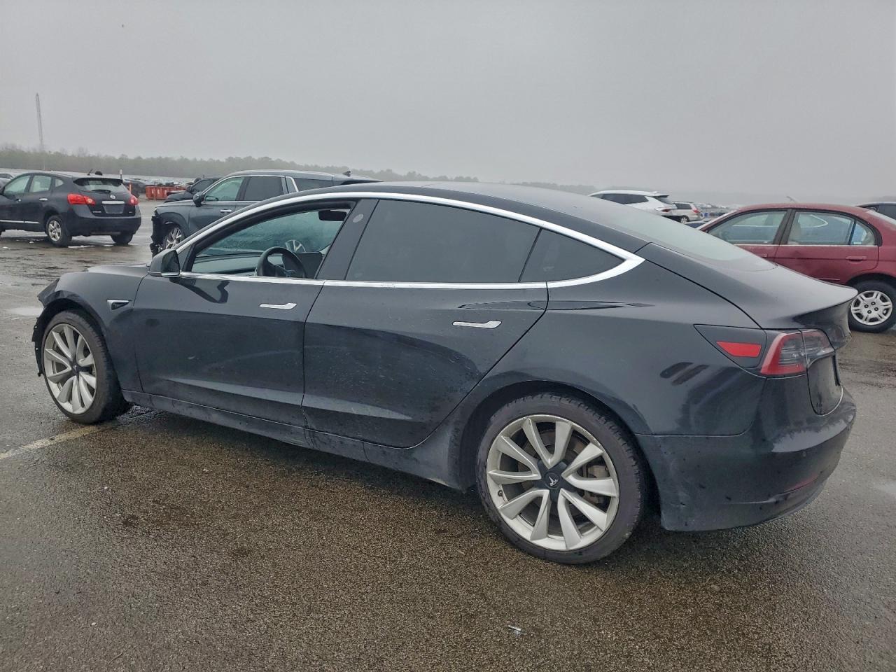 2020 Tesla Model 3 - Image 2