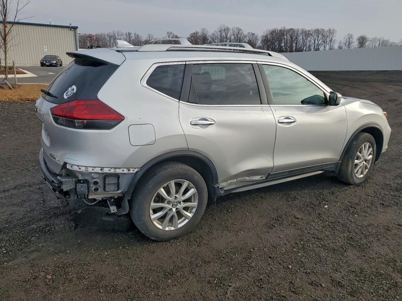 2020 Nissan Rogue S - Фото 3