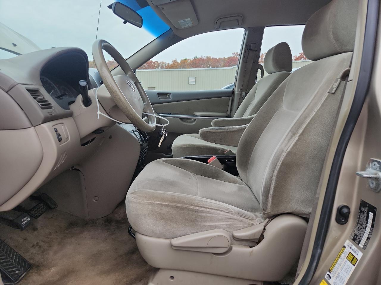 2007 Toyota Sienna Ce - Image 7