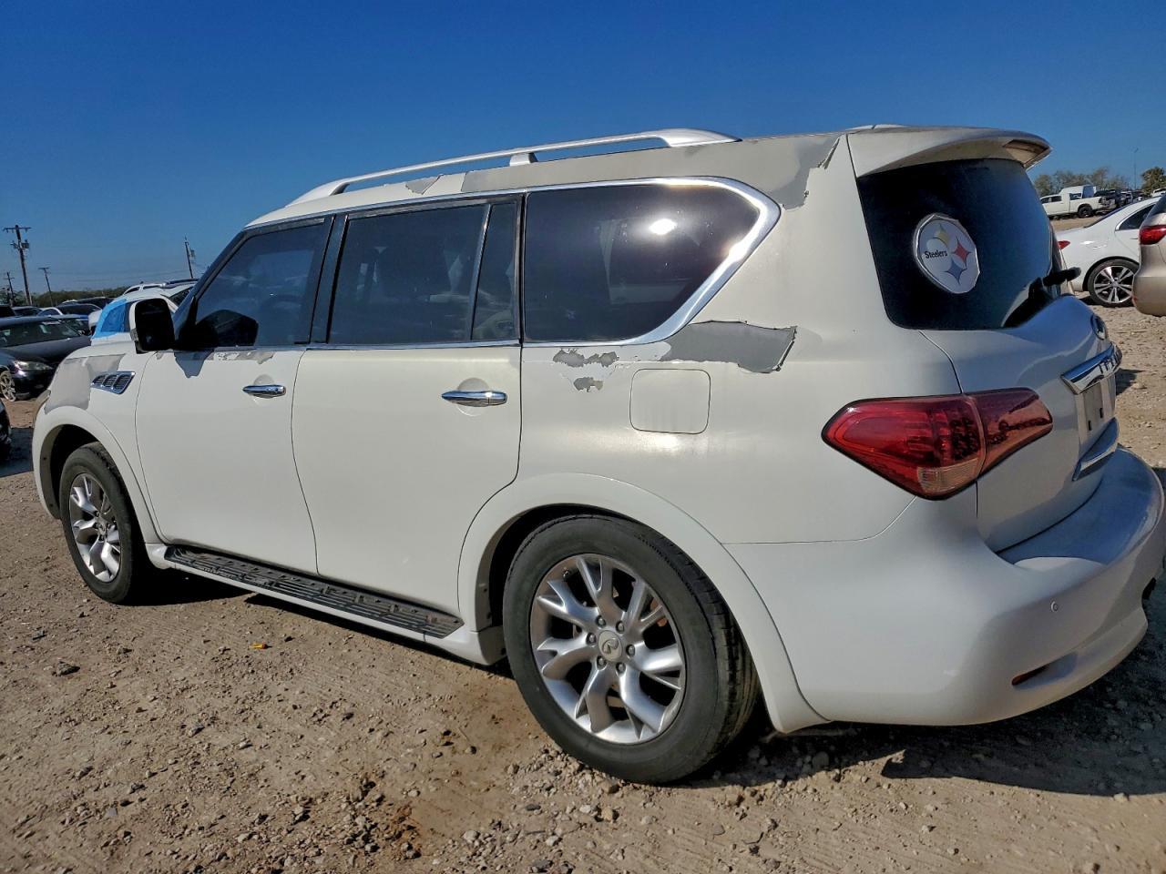2011 Infiniti Qx56 - Image 2