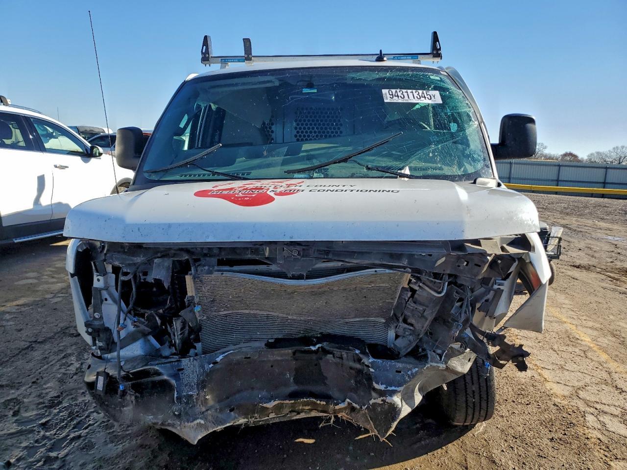 2025 GMC Savana Delivery Van - Image 5