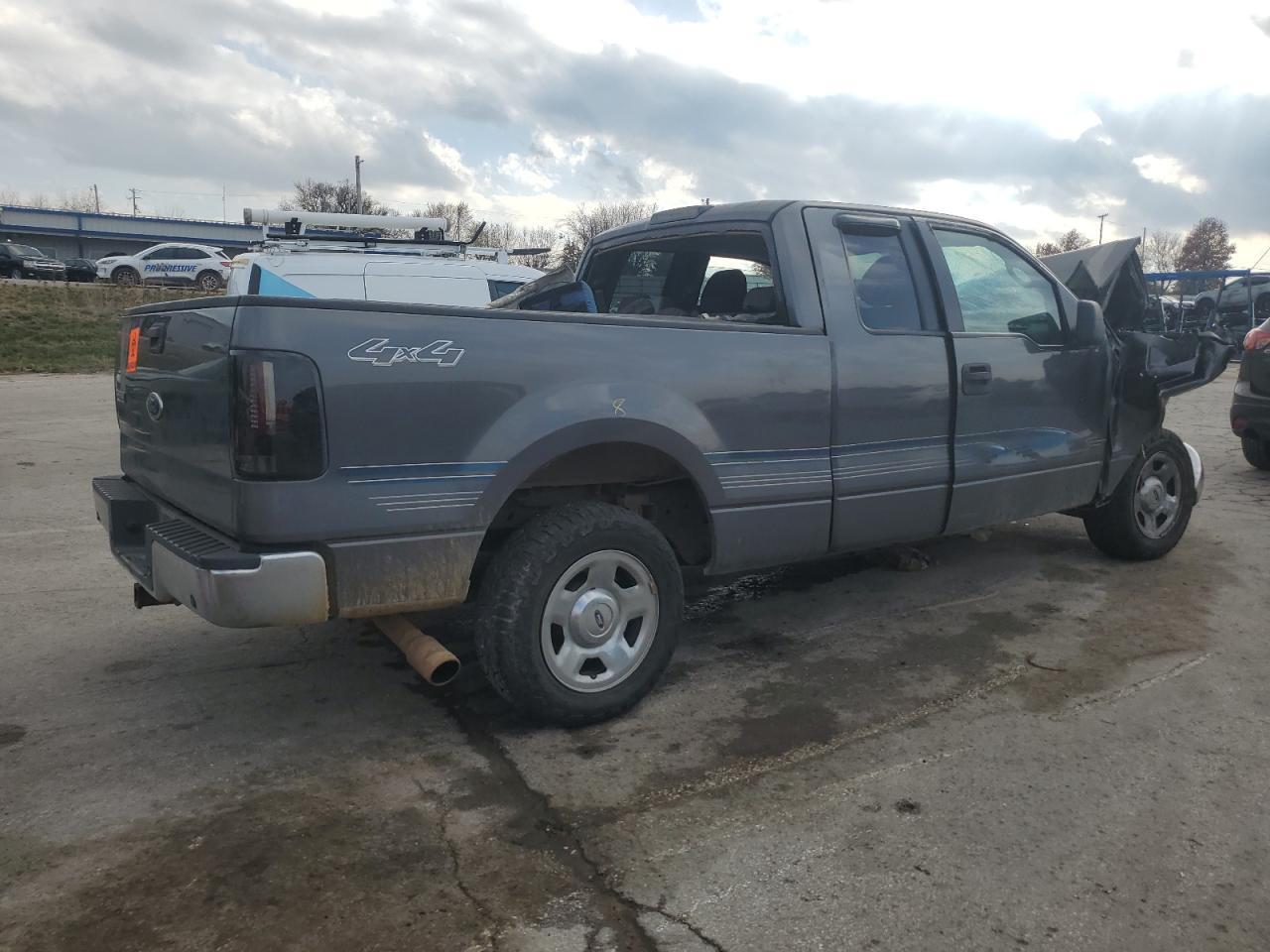 2005 Ford F150 - Фото 3