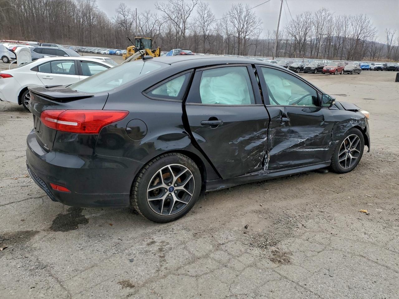 2015 Ford Focus Se - Фото 3