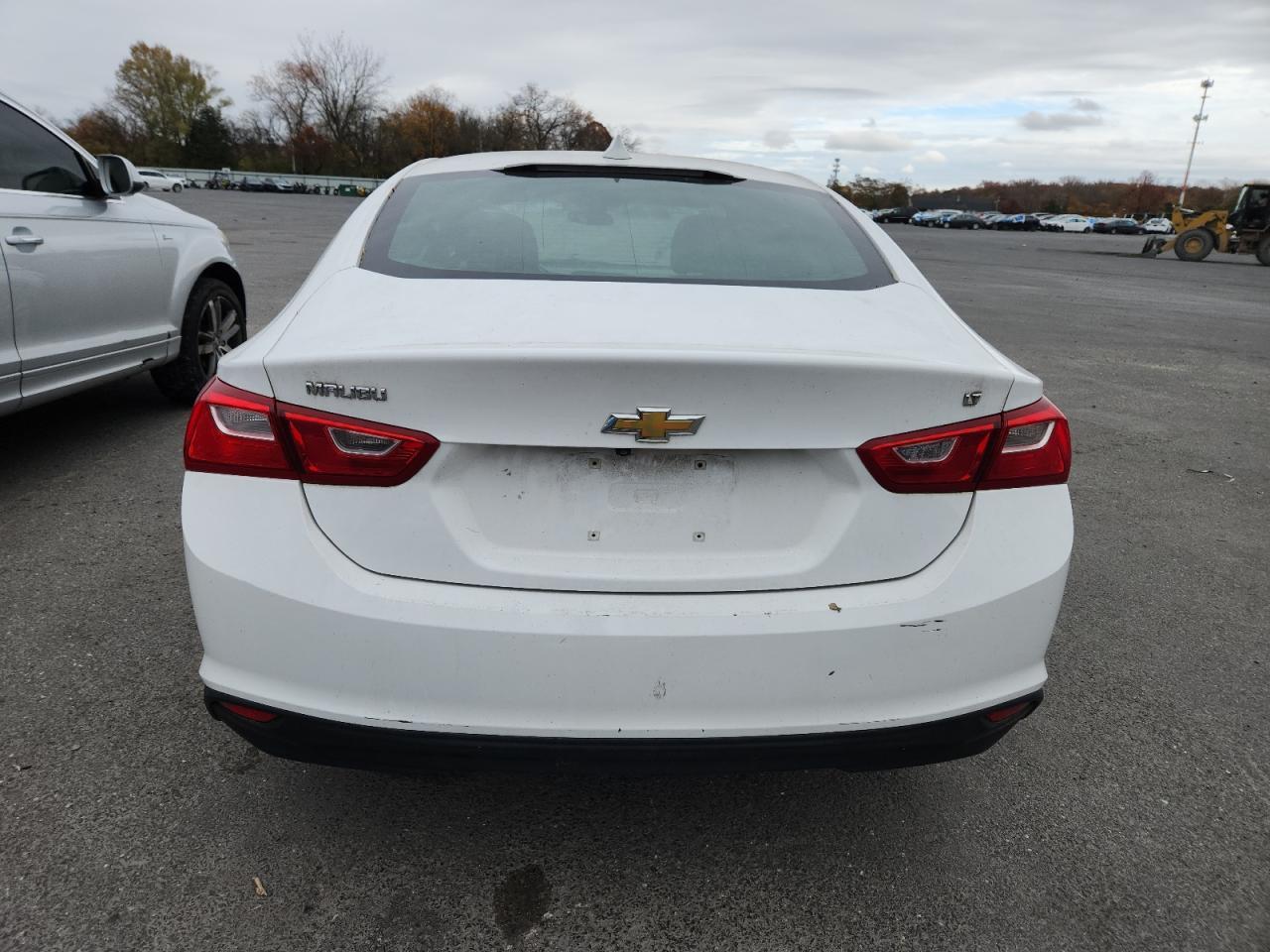 2018 Chevrolet Malibu Lt - Image 6
