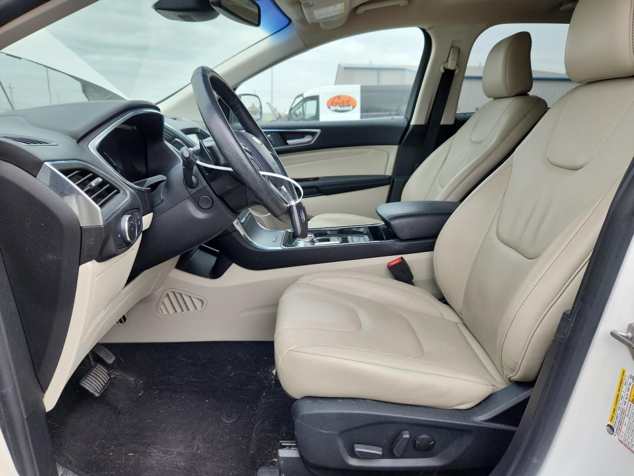 2020 Ford Edge Titanium - Image 7