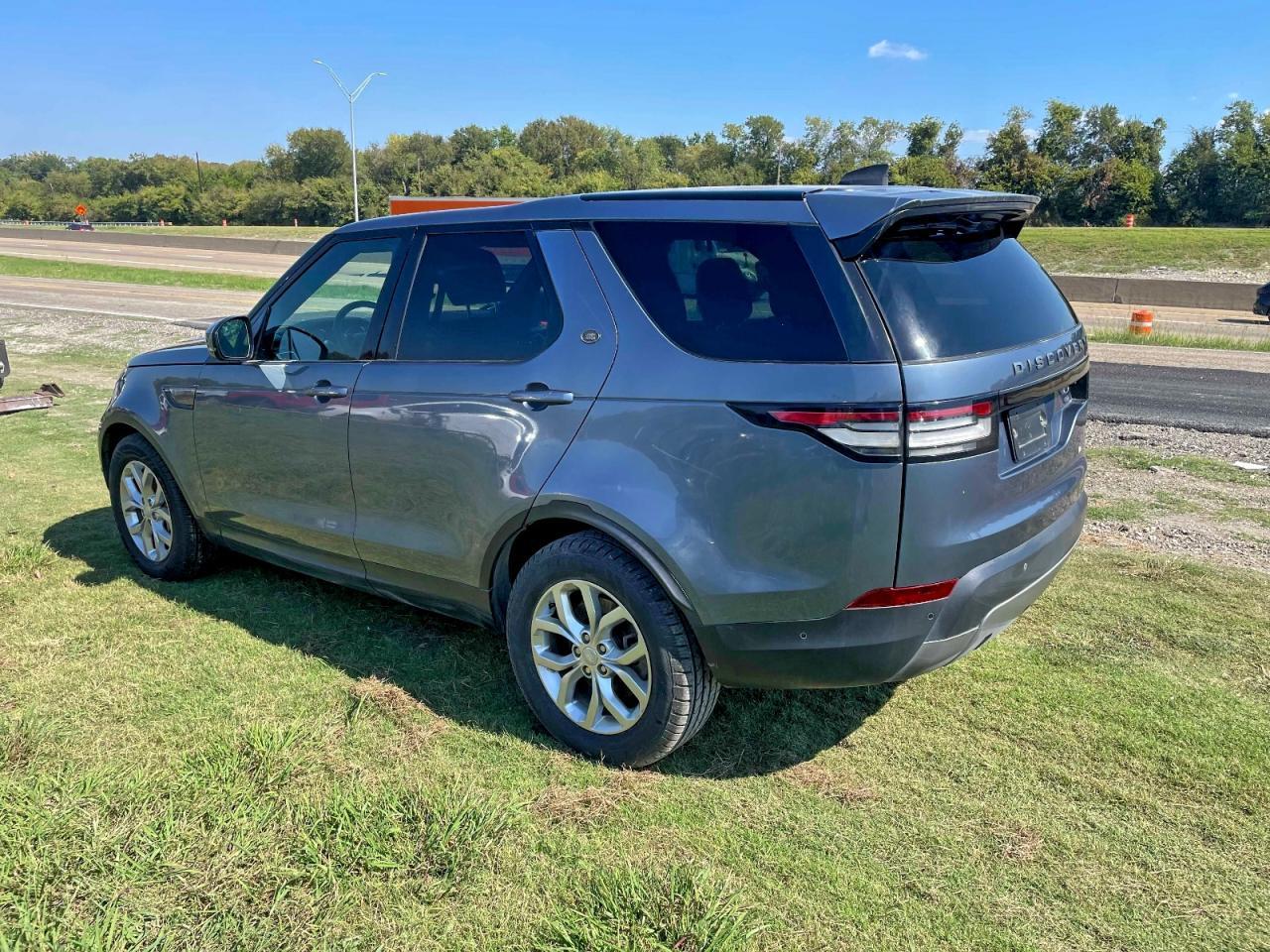 2020 Land Rover Discovery Se - Фото 3
