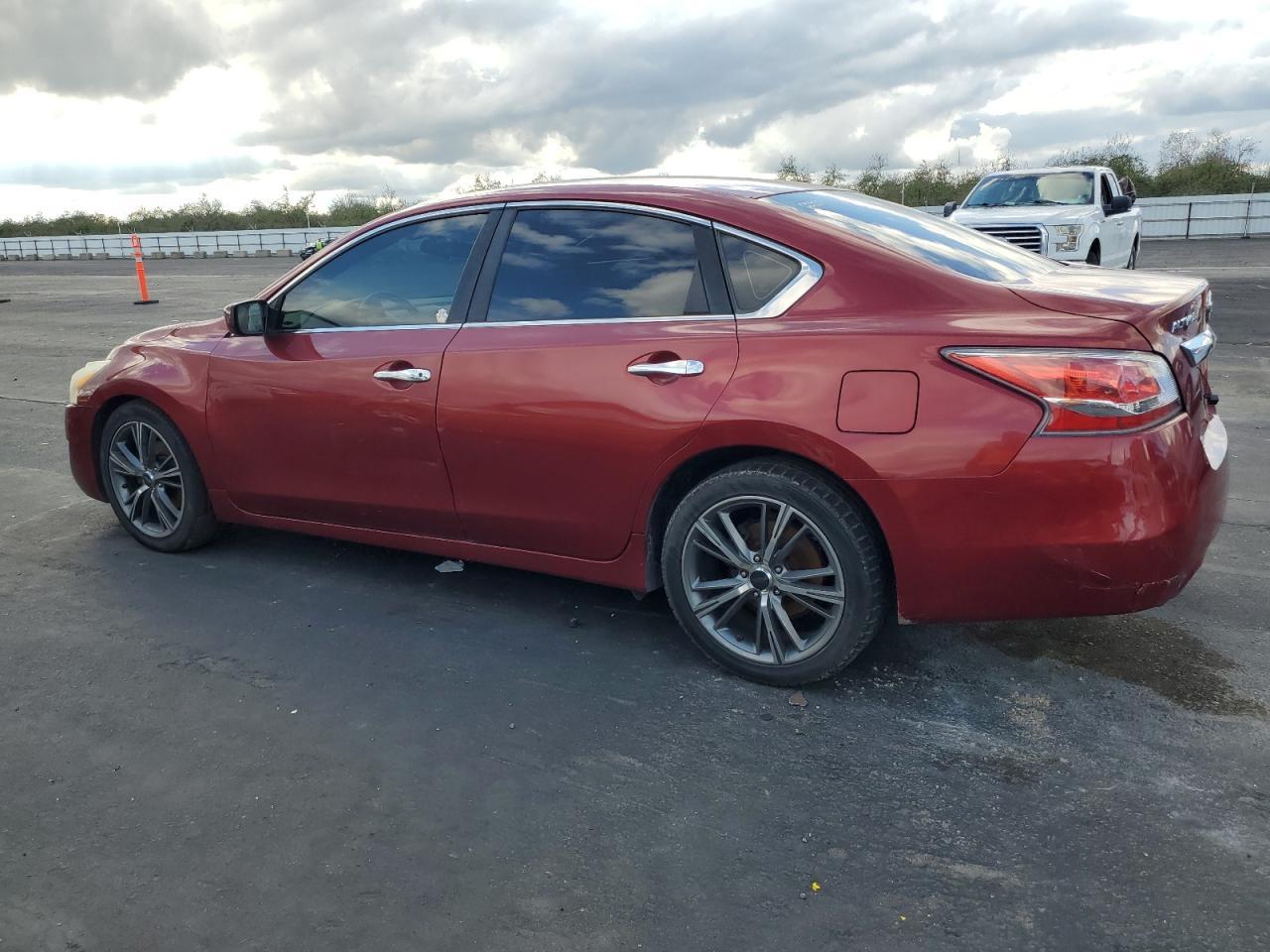 2014 Nissan Altima 2.5 - Image 2