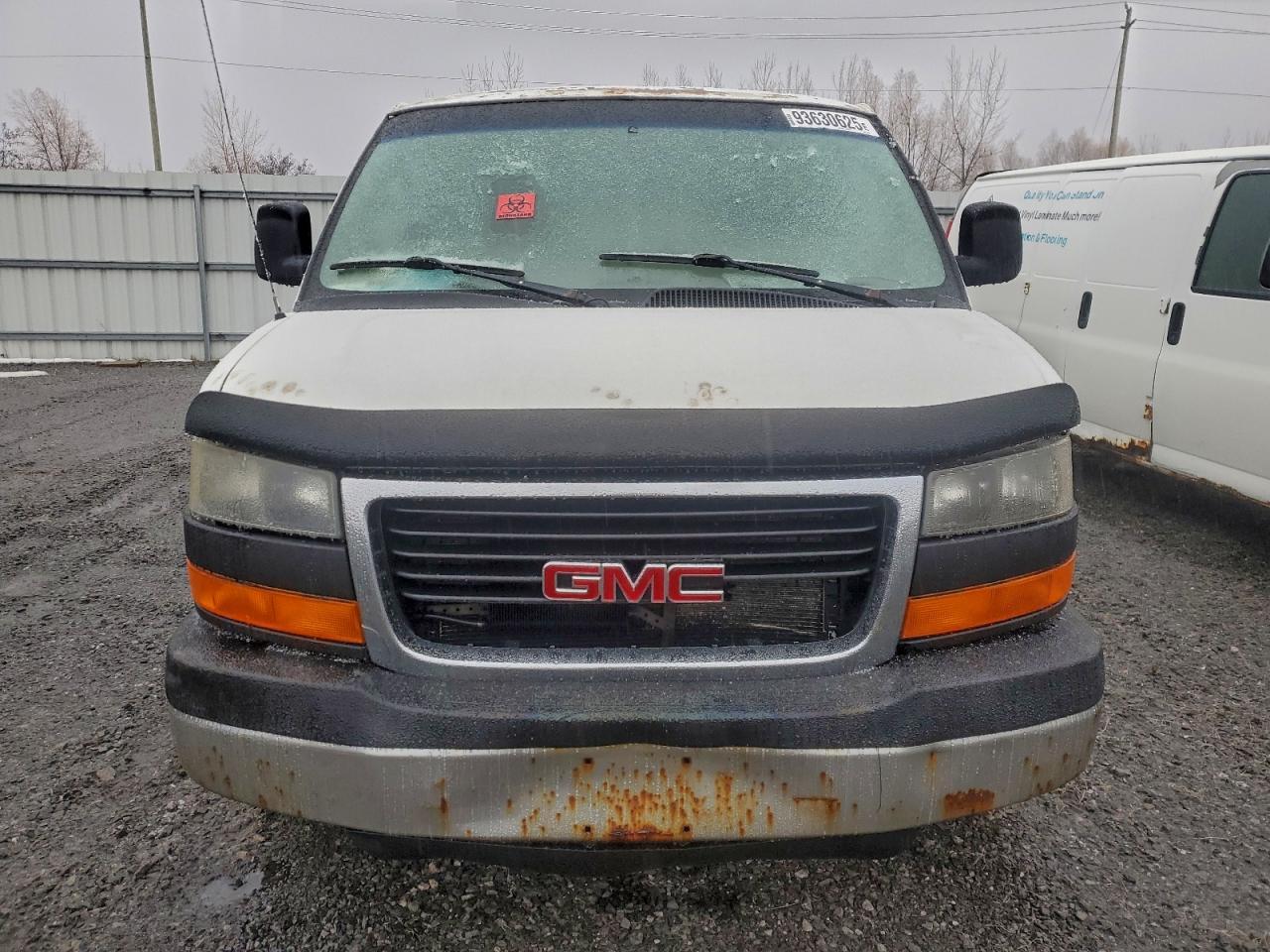 2009 GMC Savana G2500 - Image 5