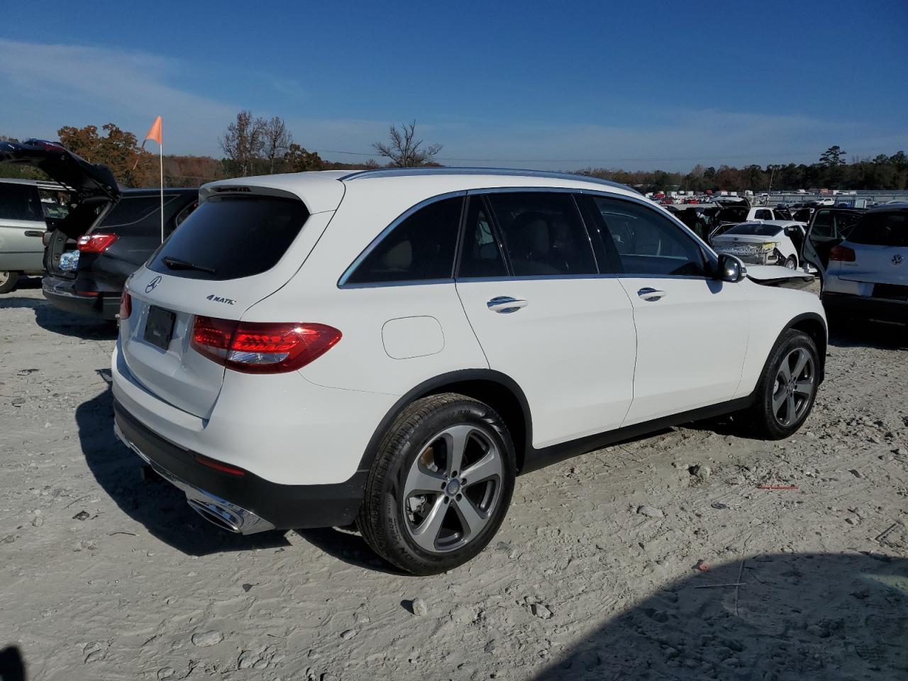 2016 Mercedes-Benz Glc 300 4Matic - Фото 3