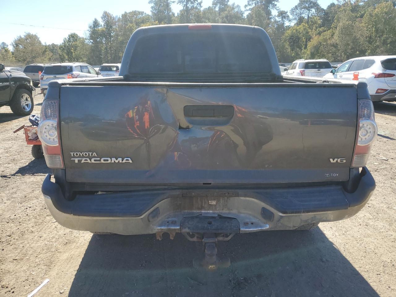 2011 Toyota Tacoma Double Cab - Image 6