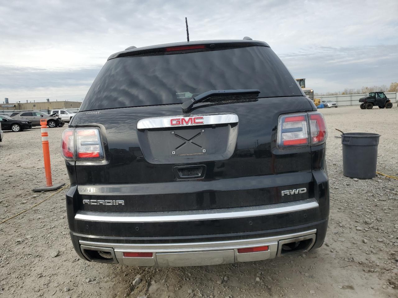 2016 GMC Acadia Denali - Фото 6