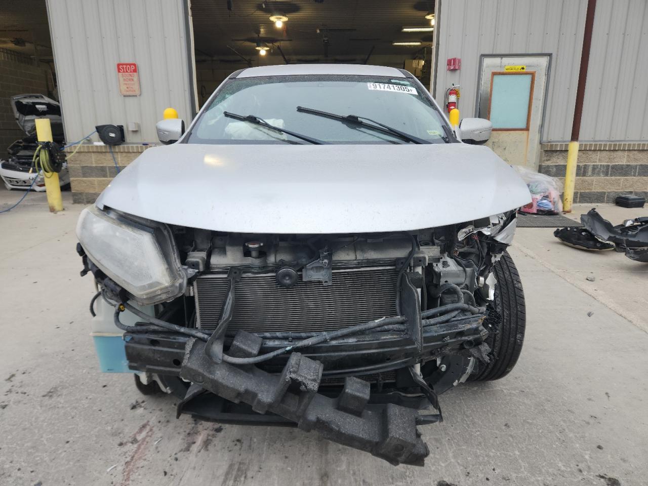 2015 Nissan Rogue S - Фото 5