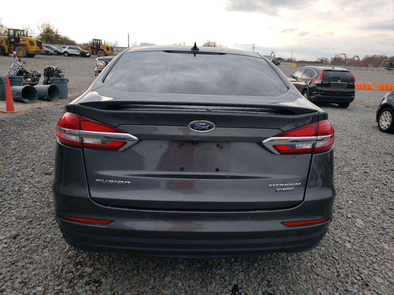 2020 Ford Fusion Titanium - Image 6