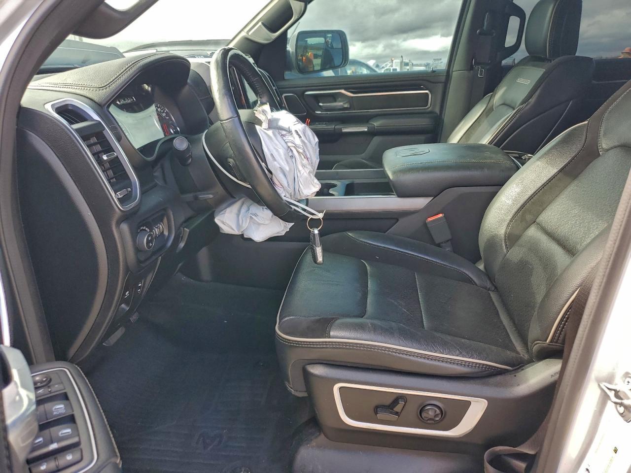2020 Ram 1500 Laramie - Фото 7