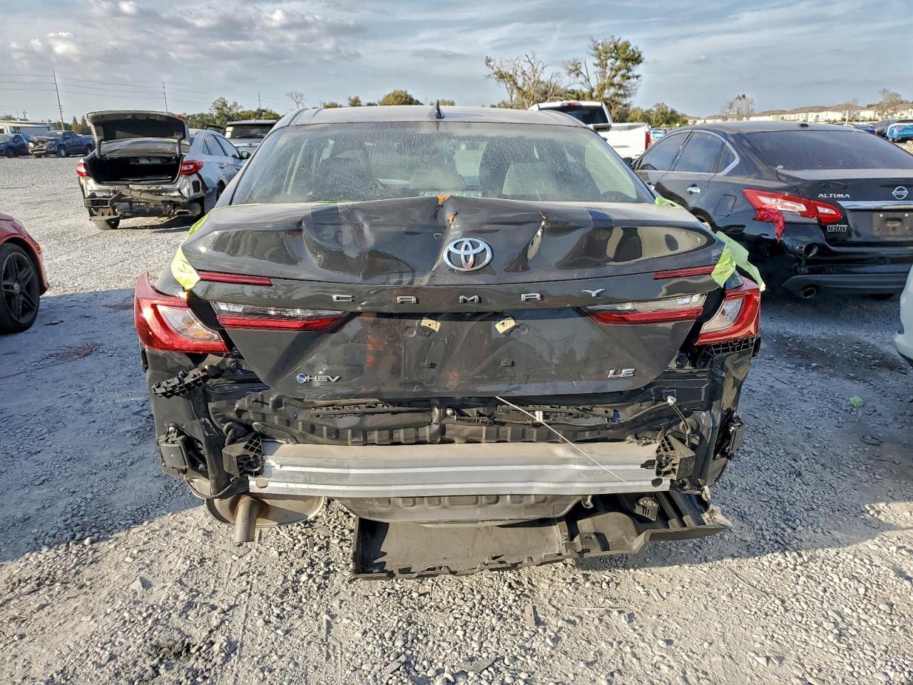 2025 Toyota Camry Xse - Фото 6
