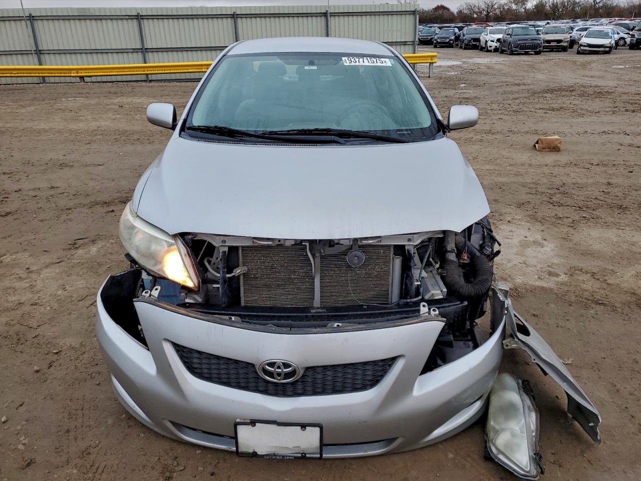 2010 Toyota Corolla Base - Фото 5