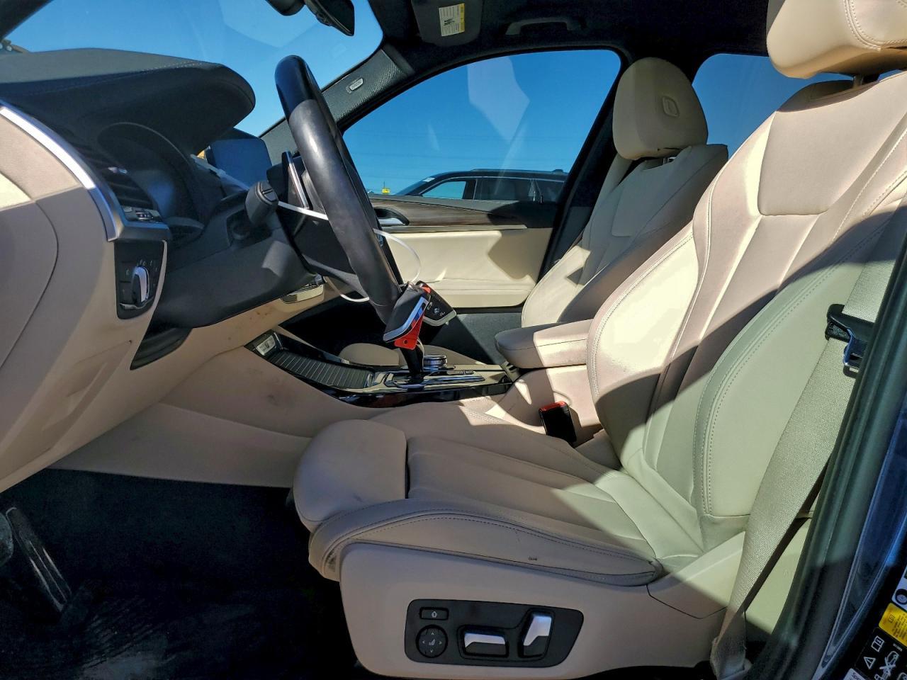 2021 BMW X3 xDrivem40I - Image 7